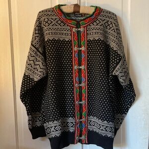 Vintage wool Nordic cardigan with toggle closures